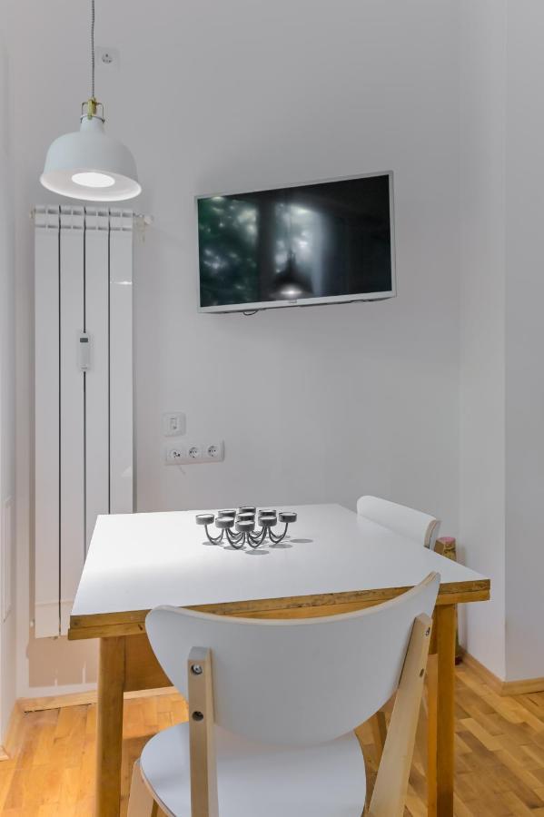 Bright Apartment In The Heart Of The City By Flat Mаnager Sofia Exterior photo